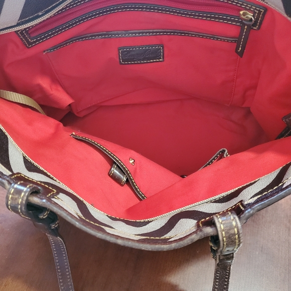 Large Chevron Dooney and Bourke - Picture 1 of 4